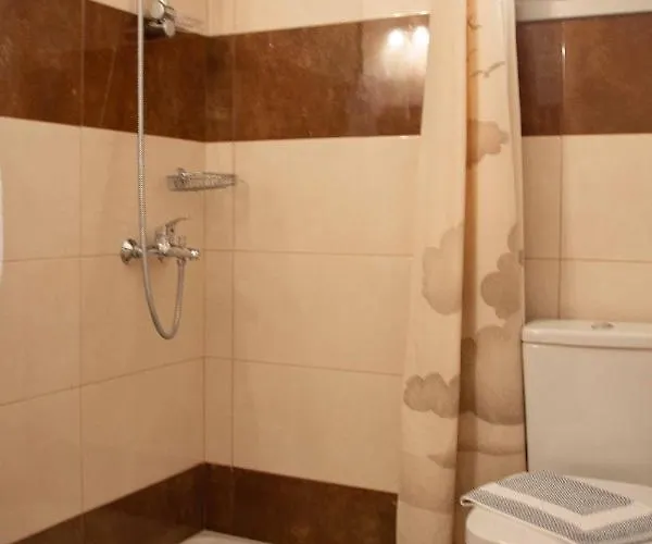 فندق De La Koróni