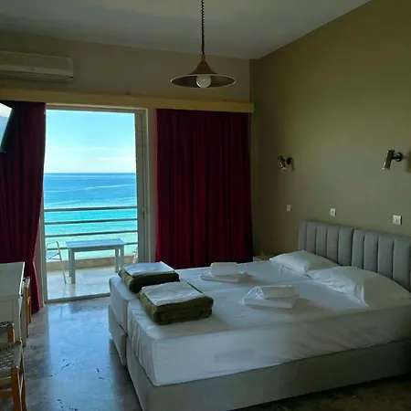 De La Hotel Koróni