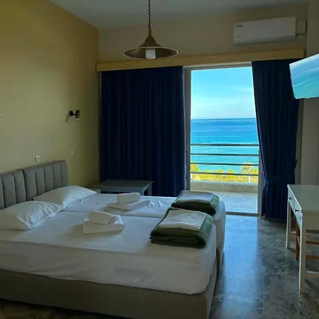 De La Hotel Koróni