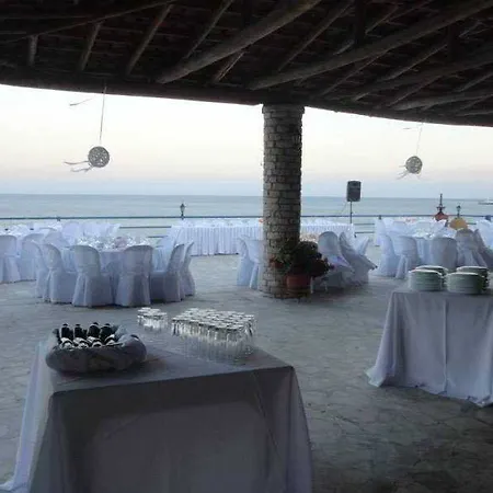De La Koroni (Messinia)