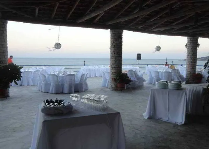 De La Koroni (Messinia)