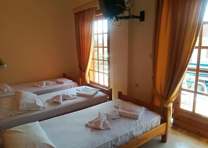 De La 2* Koroni (Messinia)